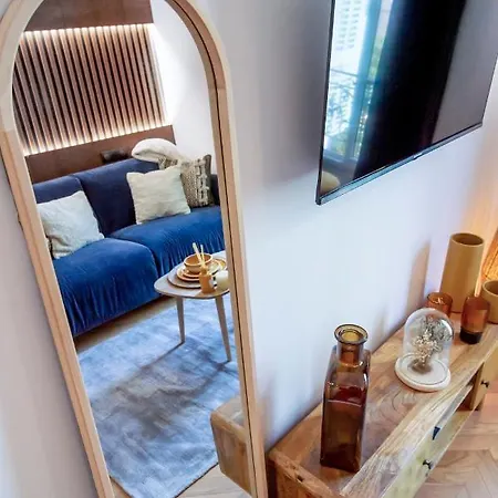 Superbe Plage/ Promenade Des 104 Nice