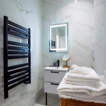 Superbe Plage/ Promenade Des 104 Апартаменты *