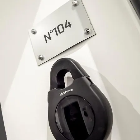 Superbe Plage/ Promenade Des 104 *