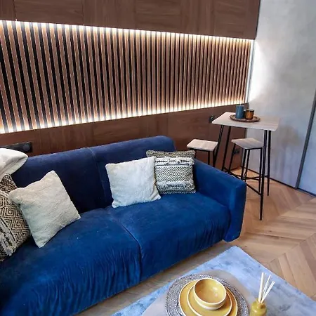 Superbe Plage/ Promenade Des 104 Ницца